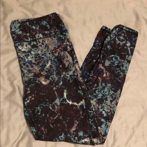 Fabletics Mid-rise PowerHold leggings